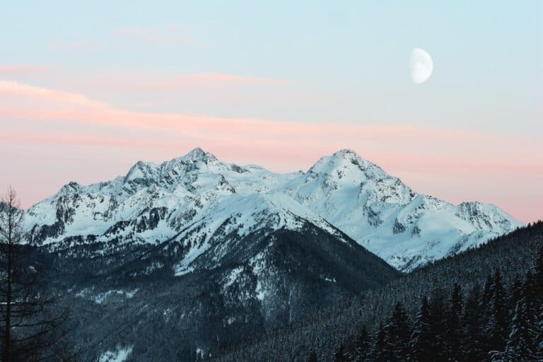 snowy mountain 1287145
